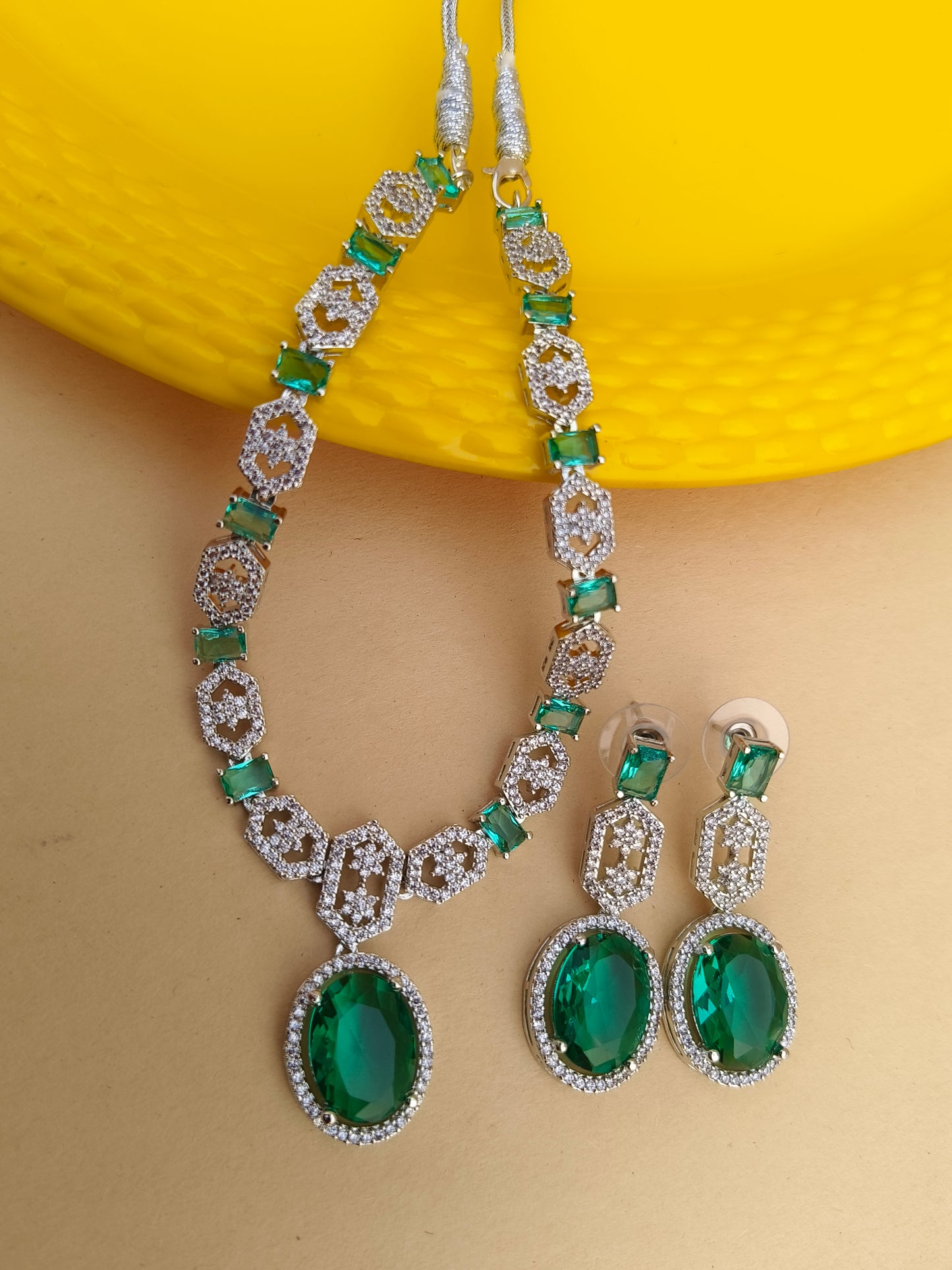 Green small pendent Zirconia Necklace set