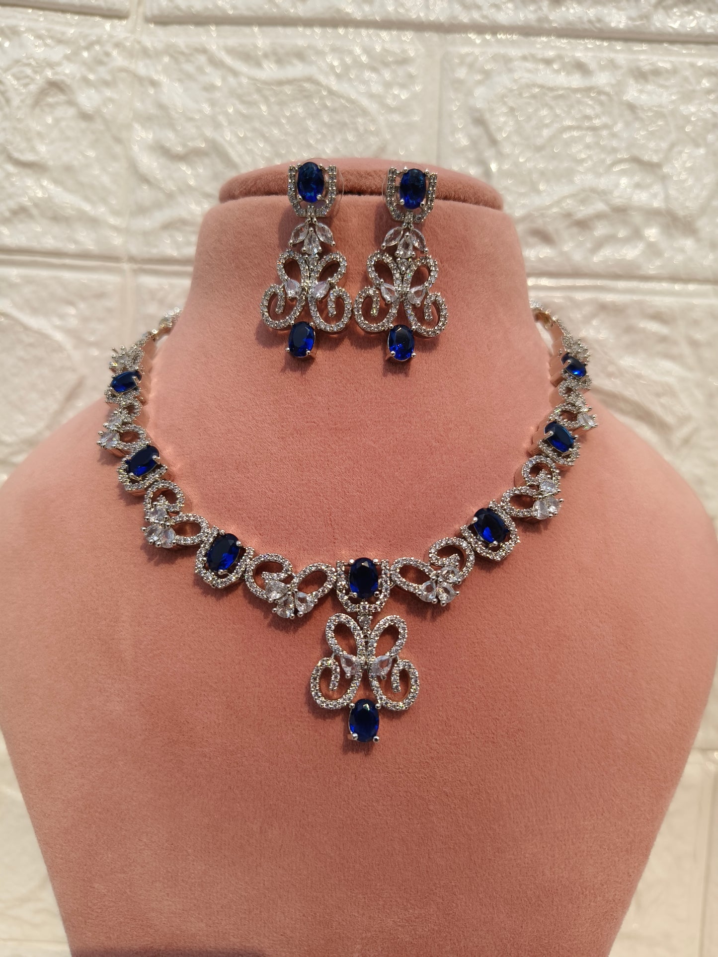 Blue Diamond Delight zirconia Necklace set