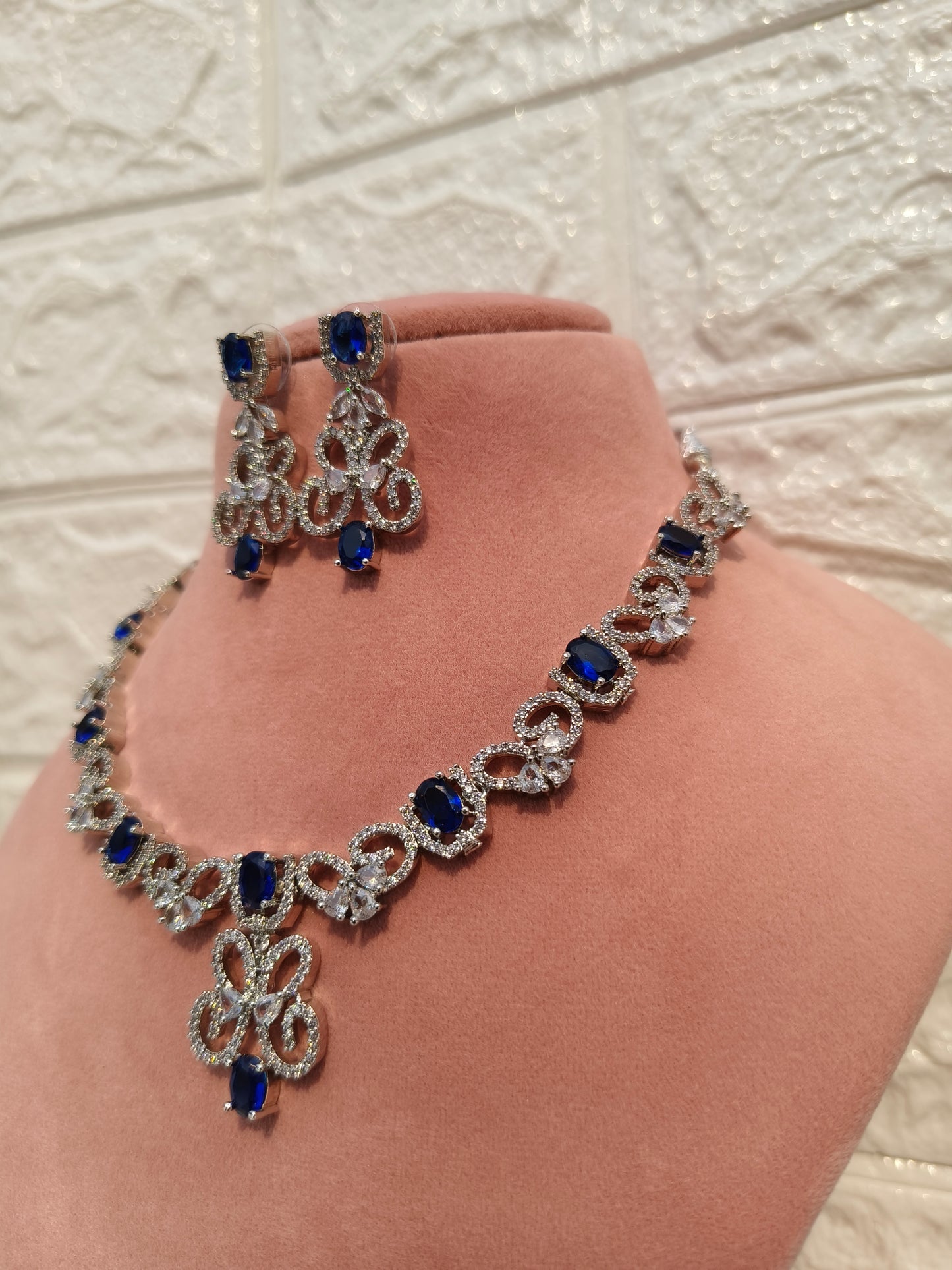 Blue Diamond Delight zirconia Necklace set