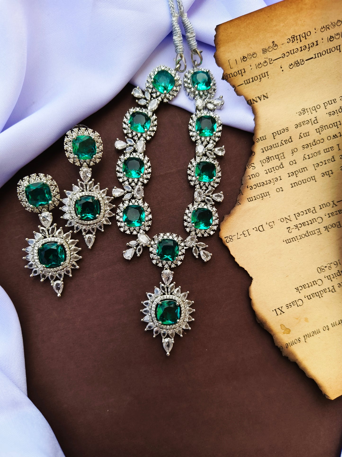 Green Bold Zirconia Necklace Set