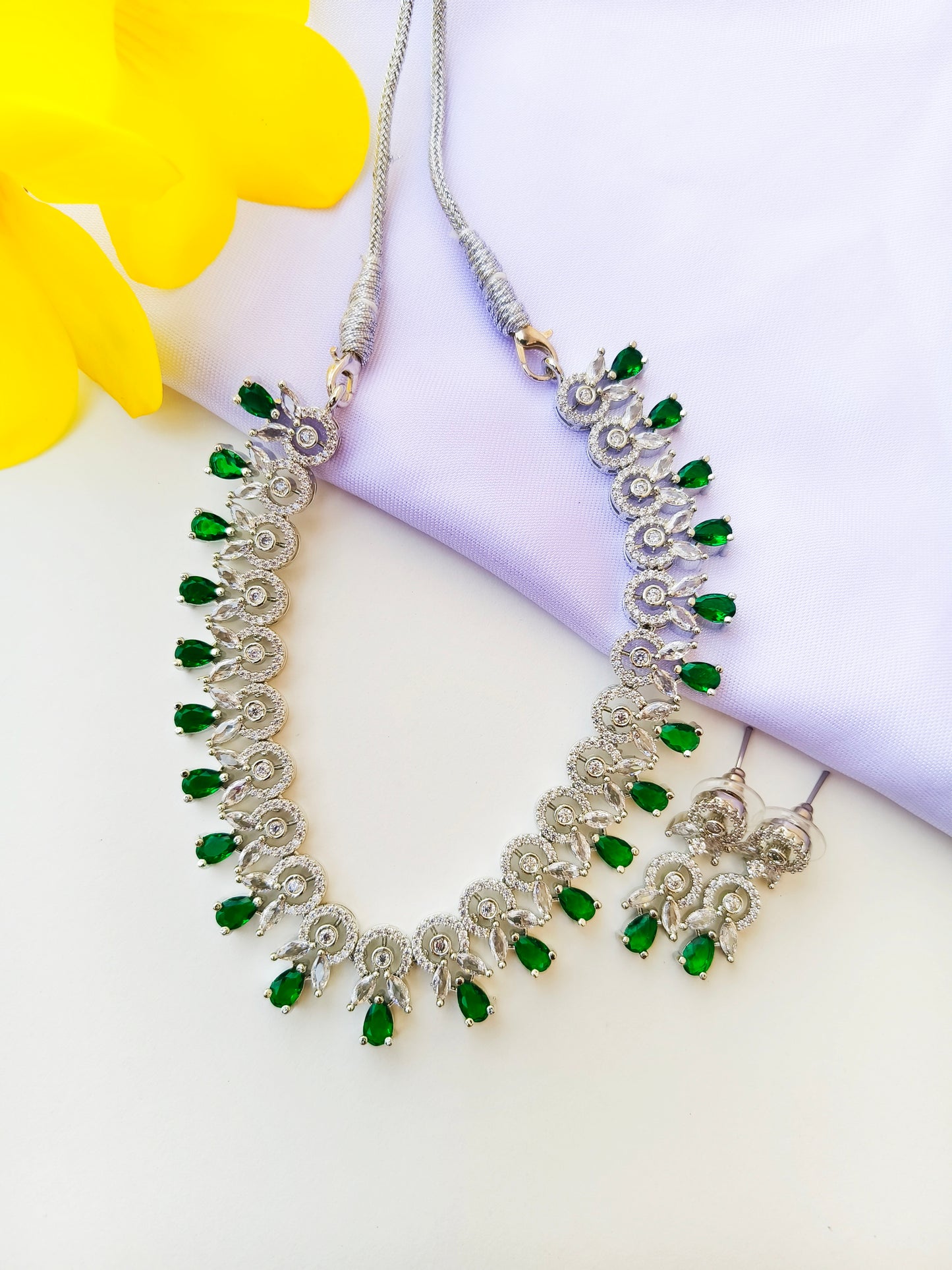 Green Collar Zirconia Necklace Set