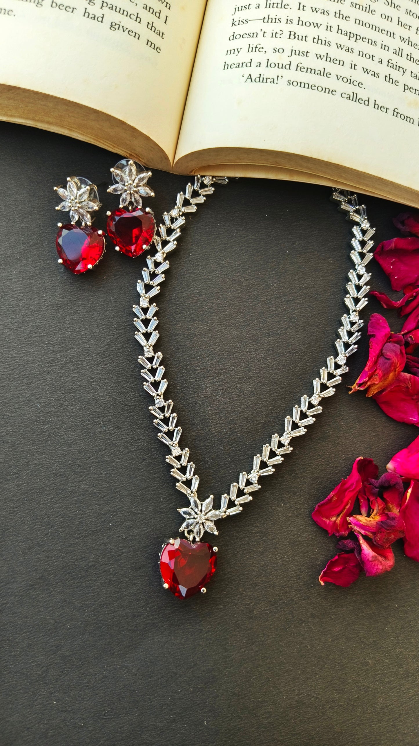 Red Heart Zirconia Necklace Set