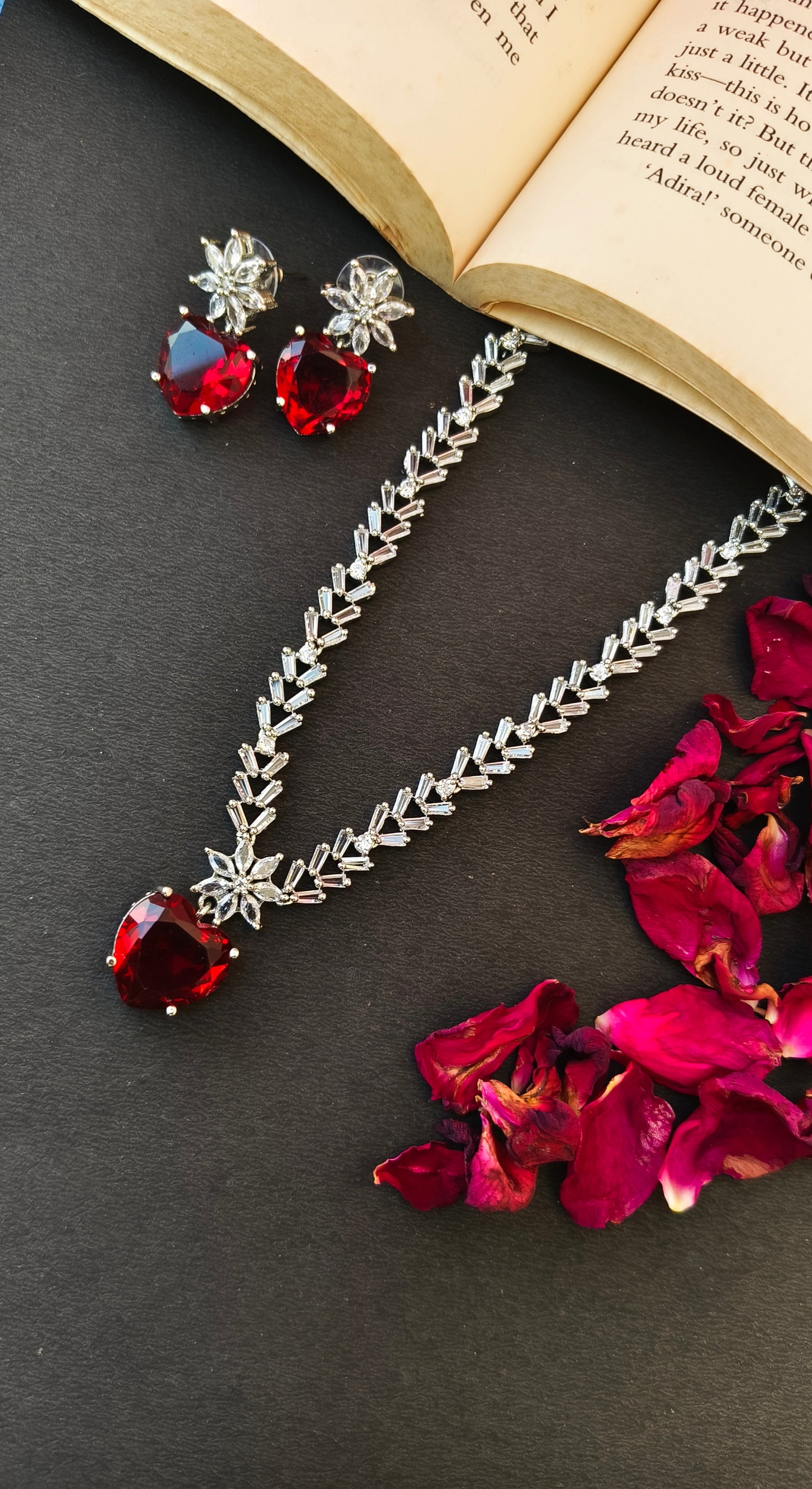 Red Heart Zirconia Necklace Set