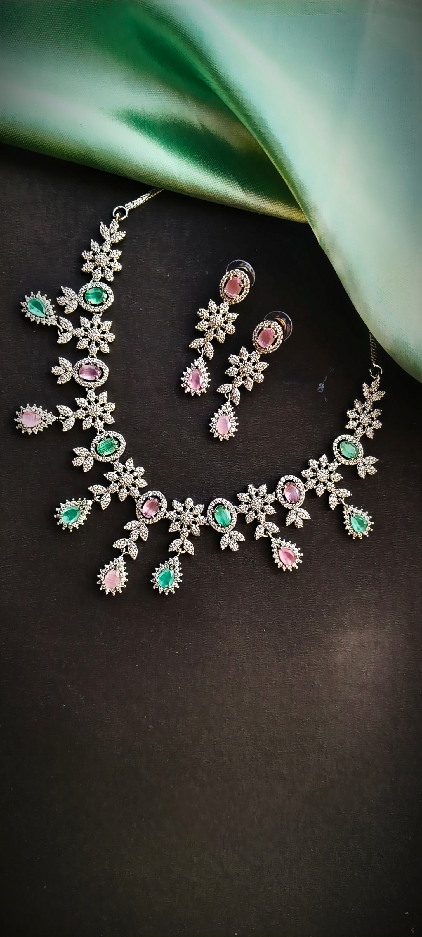 pastel Roop Zirconia Necklace set