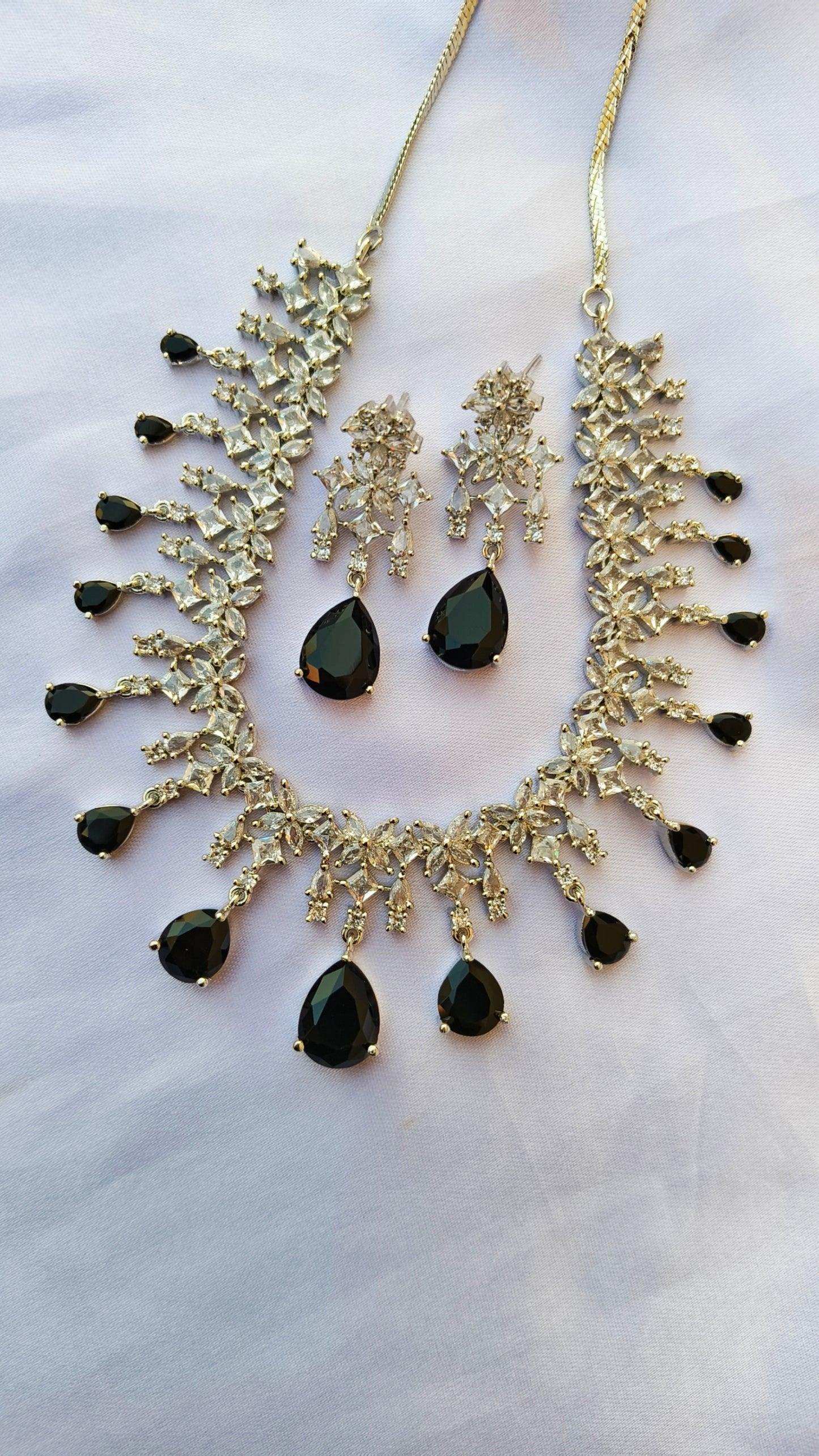 Black Mayuri Zirconia Necklace set